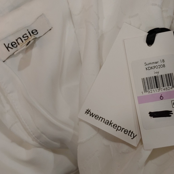 Kensie Womens Bell Sleeve Burnout Wrap Dress - Picture 5 of 5